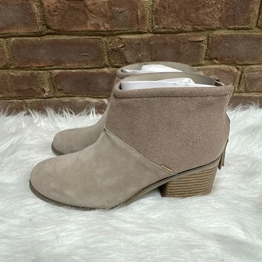 Toms Boots Womens 9.5 Lacy Ankle Bootie Beige Suede Side Zip Block Heels Casual